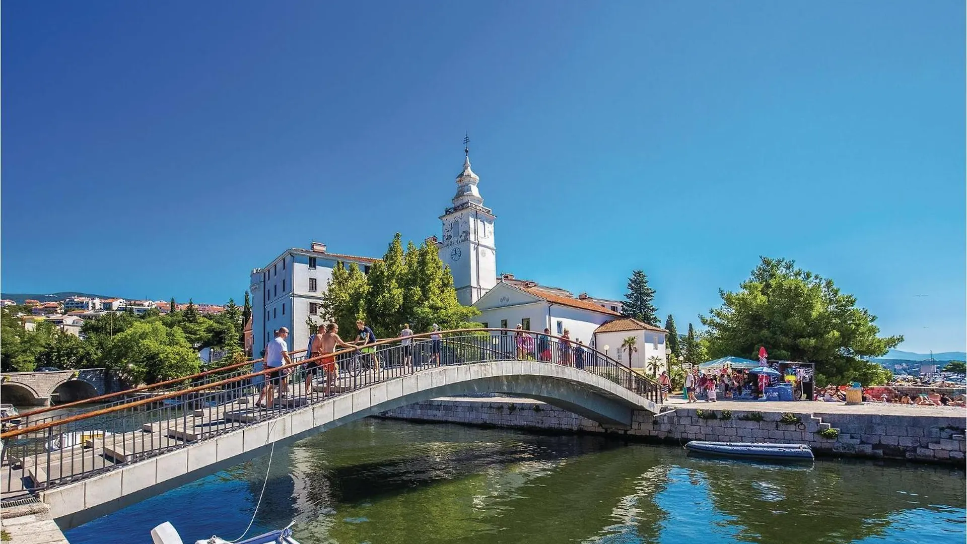 1 Bedroom Nice Apartment In Crikvenica 0*,